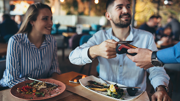 <h3>Tus clientes eligen cómo pagar</h3>
